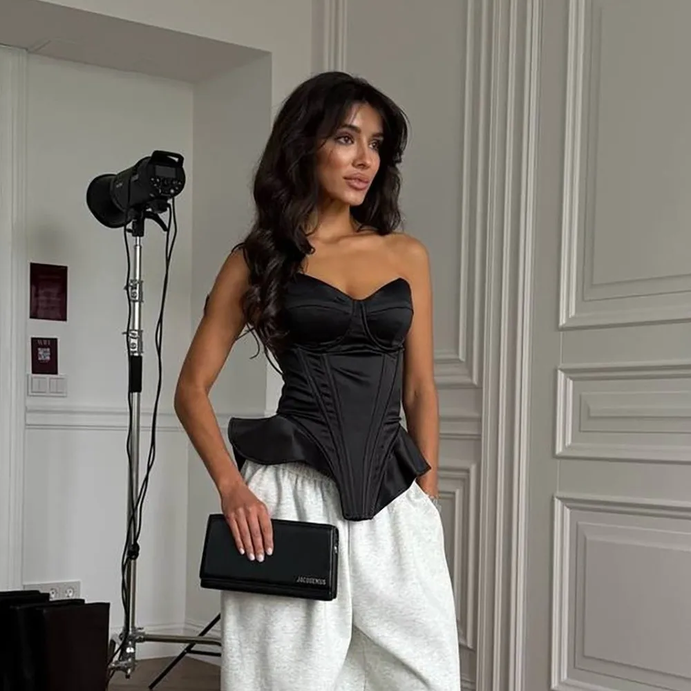 Modny seksowny top gorsetowy bez ramiączek, bez rękawów, jednolity kolor, z fiszbinami, odkryte ramiona, bez pleców, na wieczorne okazje.