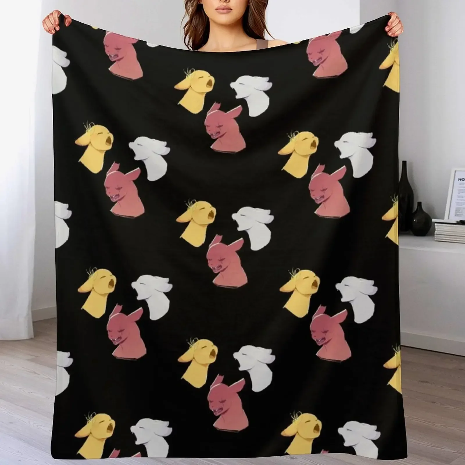

Cute Slugcat Face Throw Blanket Lightweight Warm Blanket for Indoor Outdoor Use