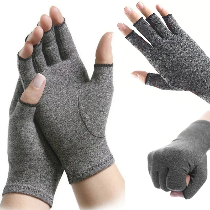 Outdoor Cycling Protective Gloves with Half Finger Anti Slip Design for Easy Use Fully Wrapped Hand Protection