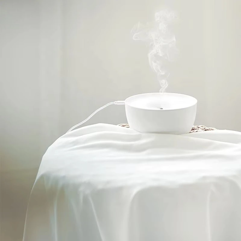 Hot New Products Cold Mist Air Humidifier Universal Serial Bus Ultrasonic Essential Humidifier for Automobiles, Offices and Home