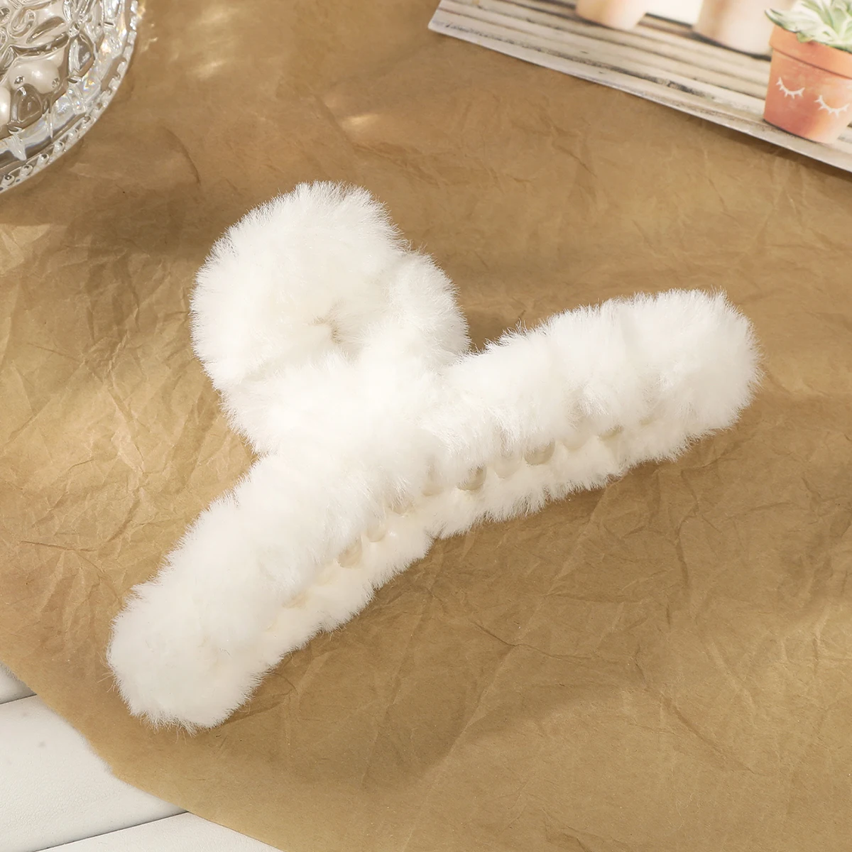 AWAYTR 3PCS Faux Fur Hair Claw Hair Clip Korea Winter Hair Clip Sweet Back Hair Grab Plush Shark Clip Women Hair Accessories
