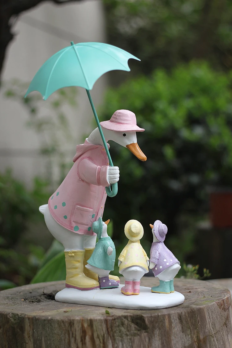 

Umbrella Duck Family White Goose Animal Sculpture, Resin Crafts Miniatures Figurine, Pastoral Cute Garden, Balcony Decoration