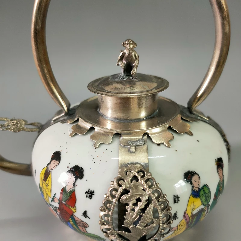 

2025 Exquisite Chinese Classical ancient beauties of Dream of the Red Tibetan silver ceramic teapot porcelain decorative teapot