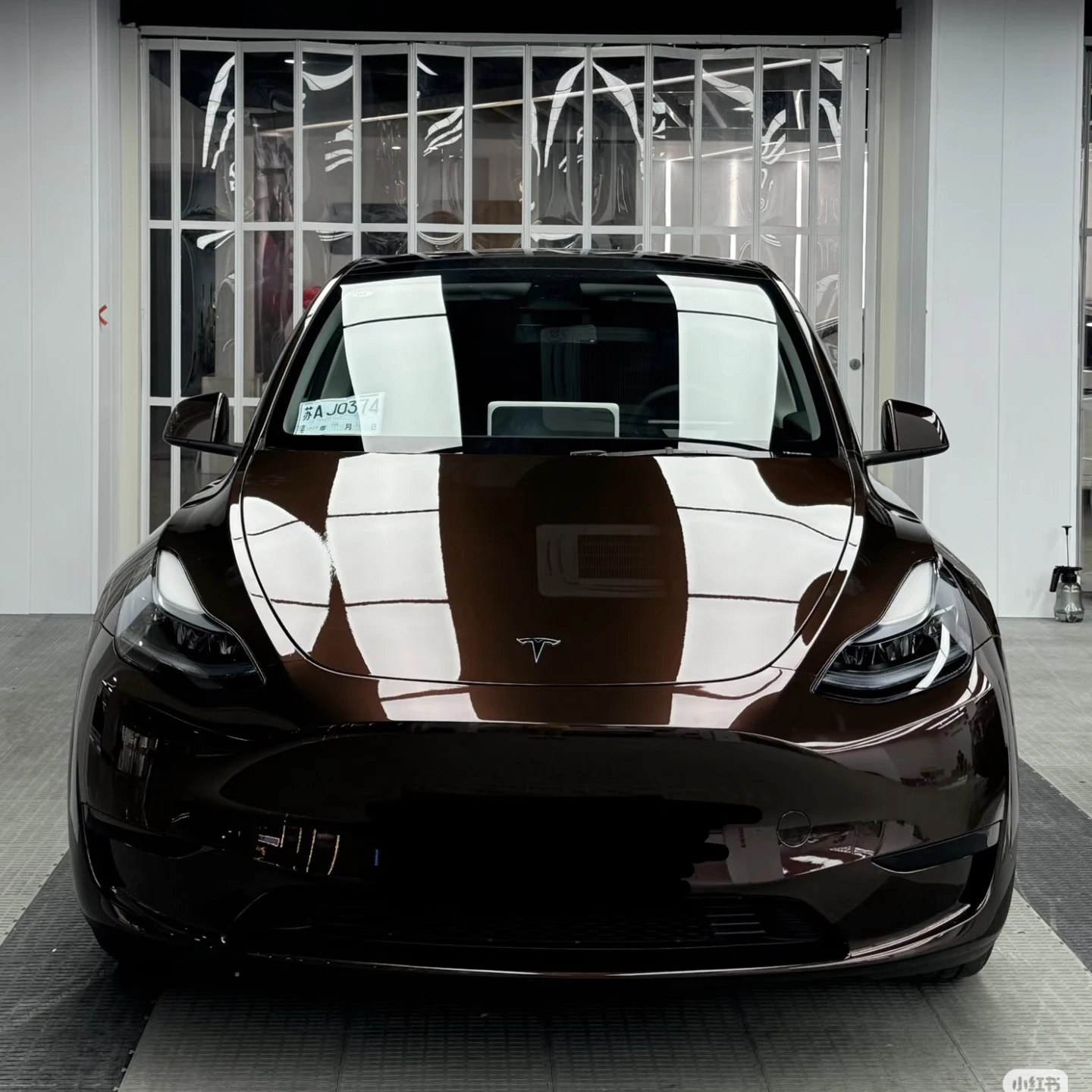 

Gloss Brown Metallic Vinyl Wrap PET Liner Automotive Decal Film for Car Customization