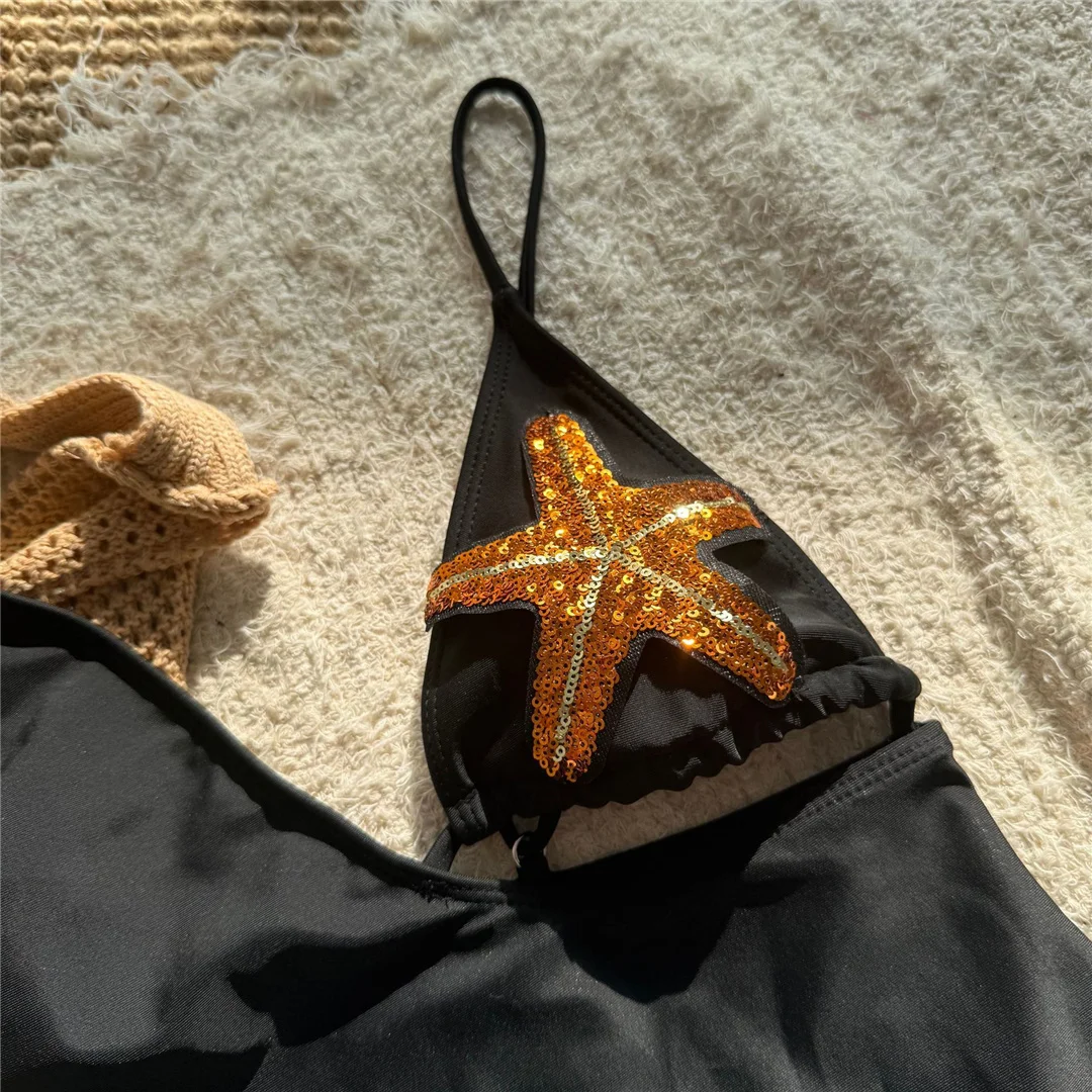 Sexy asymmetrischer, glänzender Badeanzug mit Sternen-Pailletten, einteiliger Badeanzug für Damen, Monokini mit hohem Beinausschnitt, Badebekleidung, Badeanzug, Modell V7158. – Detail 10