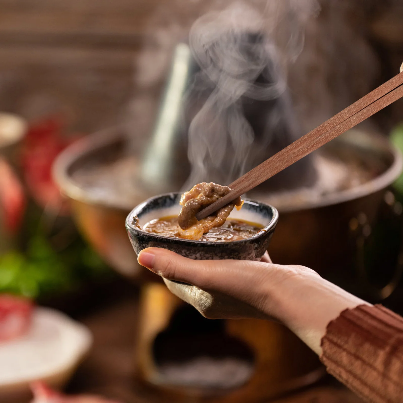 

10pcs 10 Pairs Hot Pot Chopsticks Extra Long Natural Wooden Cooking Frying Barbecue Noodle Spaghetti Kitchen Utensils Reusable