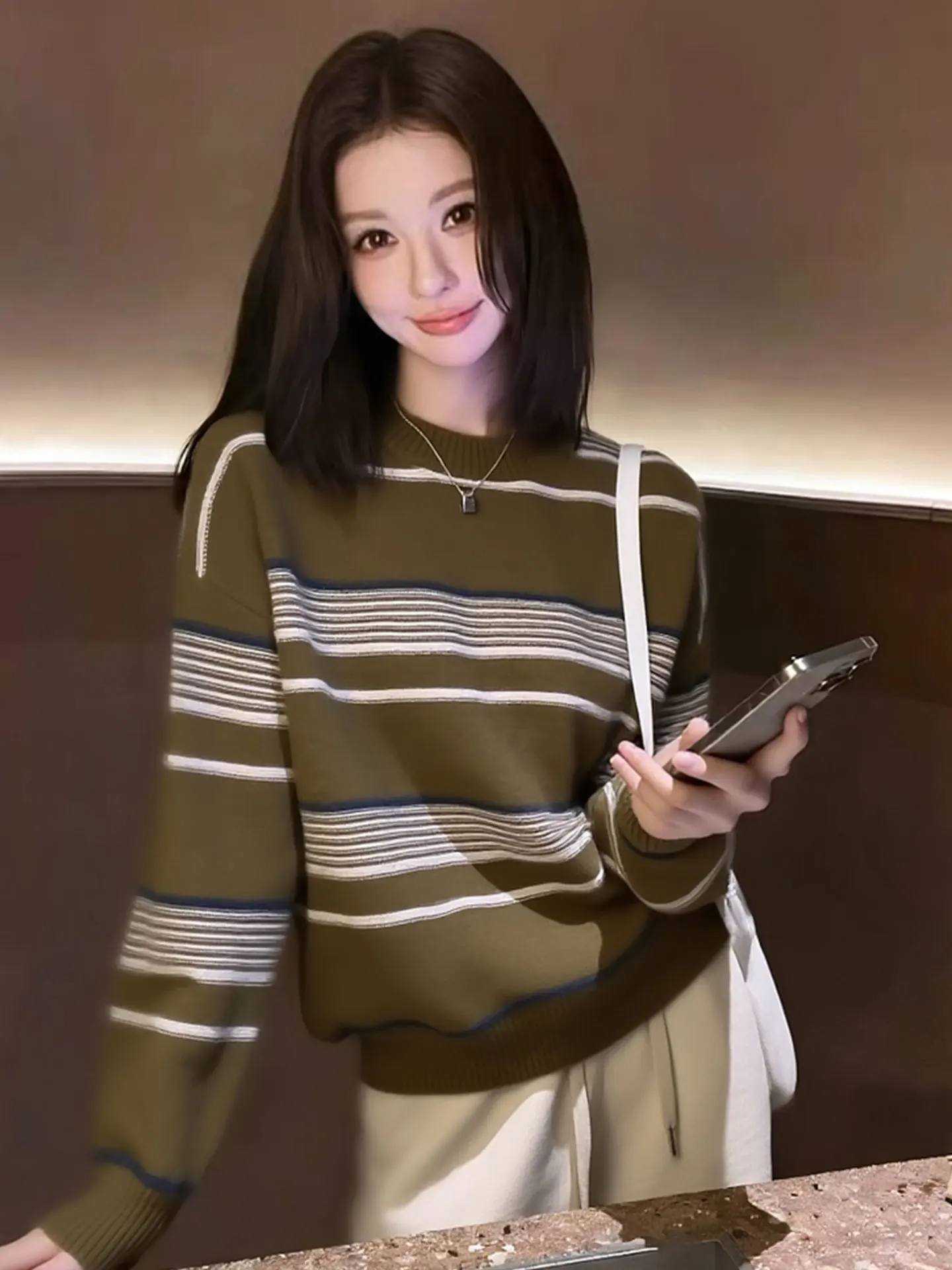 

Винтажный полосатый вязаный свитер с длинными рукавами, свободный, уютный, зимний, модный топ для женщин, комфортный, мягкий, уютный