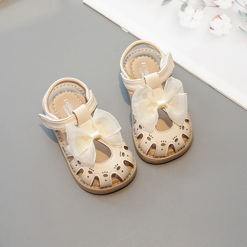 2024 Summer Girl's Sandals Hollow-out Pink Beige Kids Sliders Cover Toe Breathable Hook-loop Fashion Children Shoe