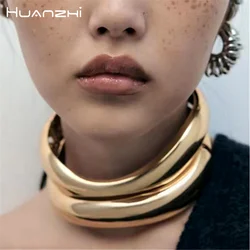 HUANZHI Minimalist Glossy Metal Wide Chunky Necklace for Women Girls Luxury Open Choker Fashion Exaggerated Jewelry Gifts 2024