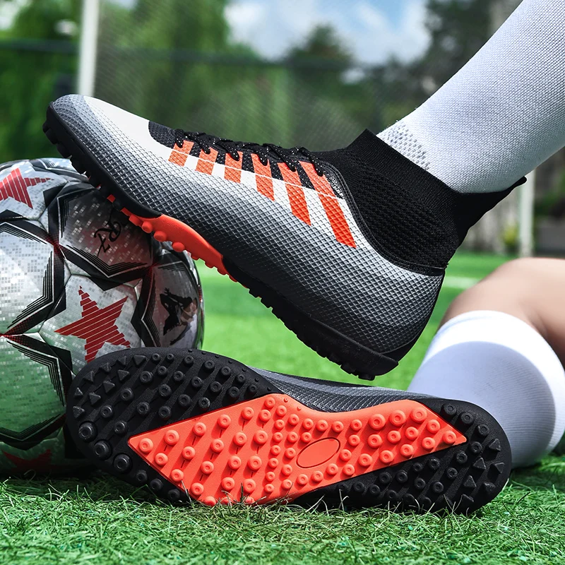 Super Star Fashion Football Sneakers for Men Women High-end Professional Soccer Shoes Big Size 46 Futsal Boots Chuteira Society