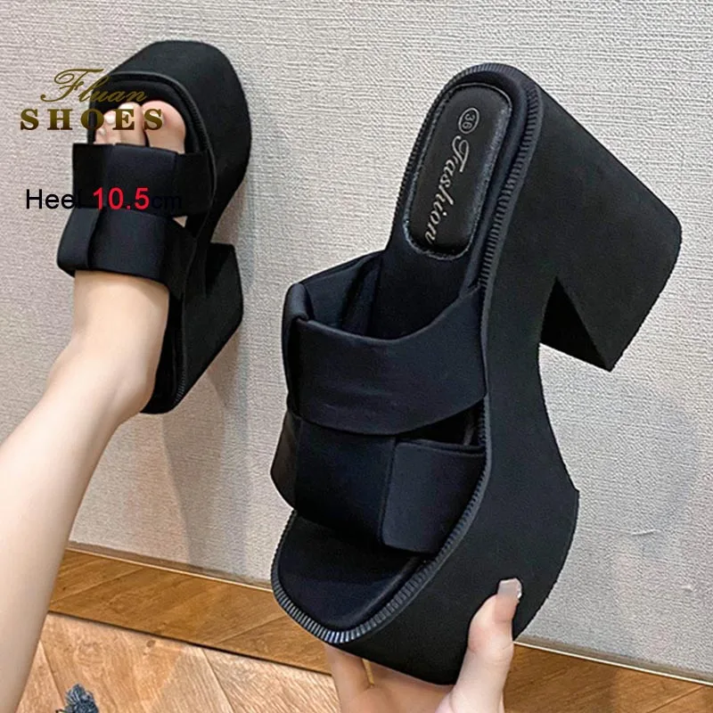 

Новинка 2023 года, летние женские тапочки на грубом каблуке, женские сандалии на очень высоком каблуке на толстой подошве, модные черные универсальные тапочки