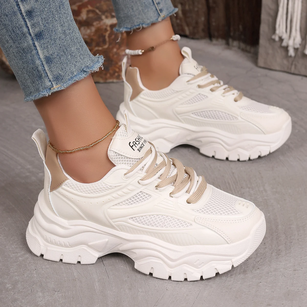 Wanita Sneakers Platform Fashion baru sepatu olahraga wanita musim panas kasual Sneakers Chunky wanita bernapas Mesh sepatu Platform