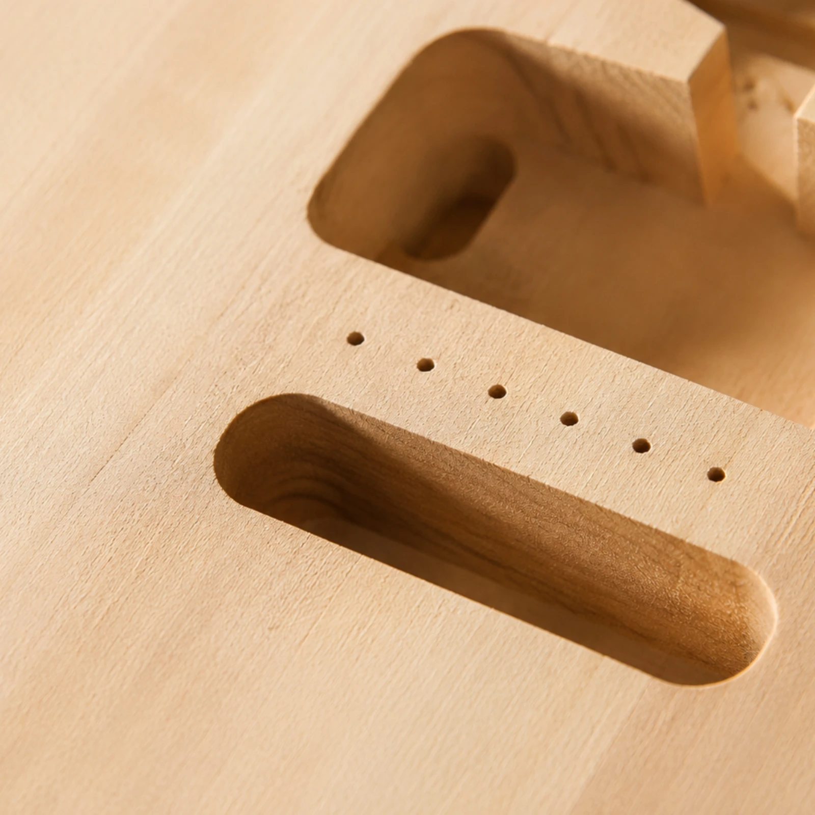 cuerpo-de-guitarra-electrica-preperforado-con-cavidades-para-luthier-proyectos-personalizados