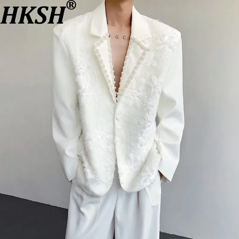 

HKSH Spring Autumn New Men Niche Design Pearl Lace Flower Spliced Heavy White Blazer Trendy Elegant Chic Punk Suit Coats HK15833