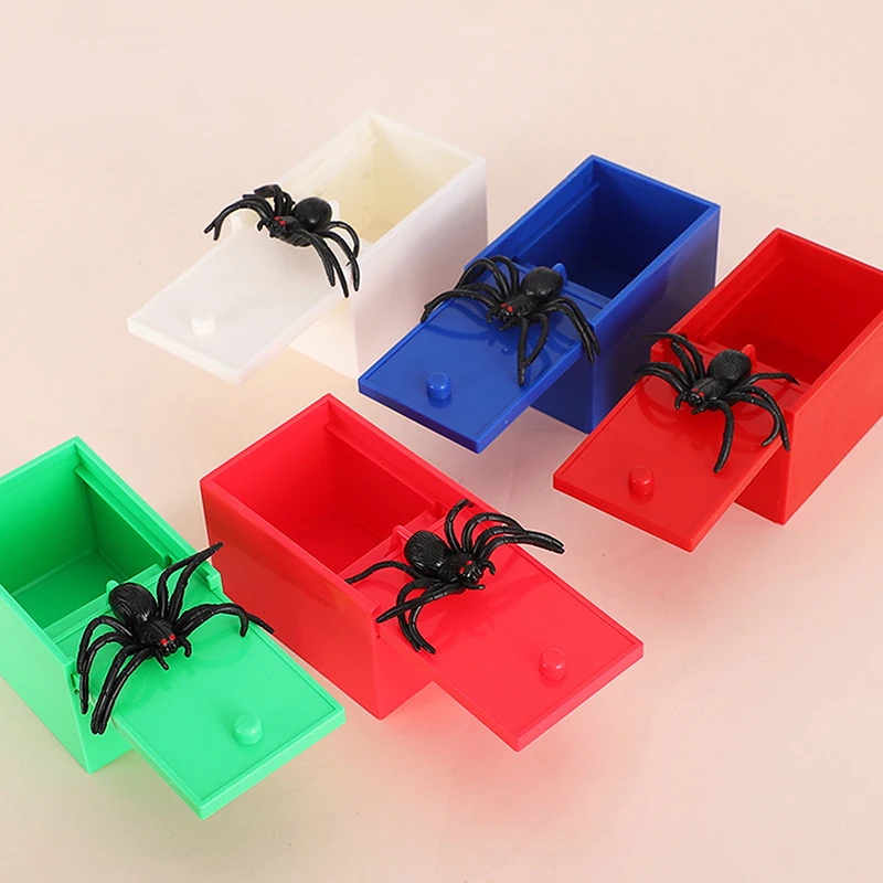 1Pc Prank Spider Scare Box Spider Hidden In Case Funny Halloween Toy Scarebox Trick Joke Toys Gift Random Color