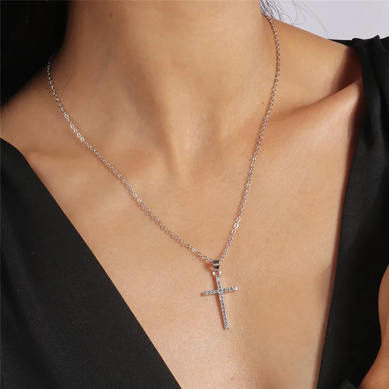Mode Kreuz Halskette für Frauen Männer Gold Silber Farbe Dazzling Kristall Jesus Kruzifix Halskette Christian Schmuck Großhandel – Detail 8