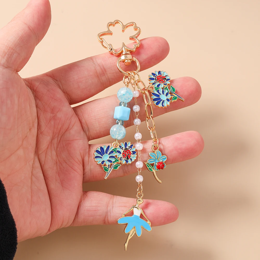 Aihua Niedlicher Y2K Blumen-Marienkäfer Schlüsselanhänger, Vergoldeter Blumen-Schlüsselring, Taschenanhänger für Damen, Handtaschen-Accessoire, Schmuckgeschenk – Detail 4