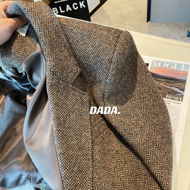 2025 Nieuwe herfst visgraat bruine tweed retro wollen korte jas damespak top met negenkwart mouwen