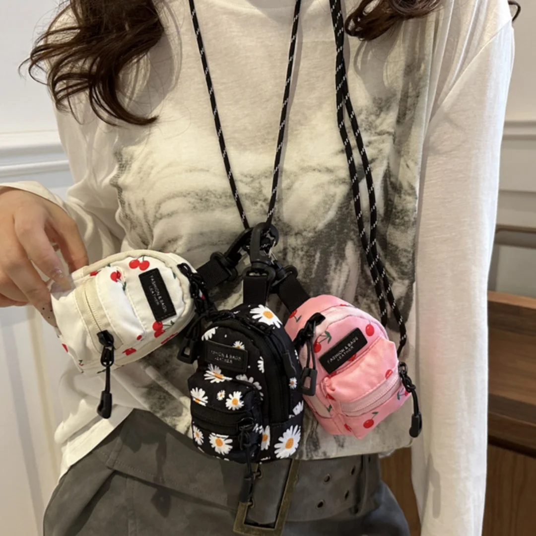 Small Pendant Bag Lipstick Headphones Bag Fashion Coin Purse Mini Shoulder Crossbody Bag Portable Storage Bag for Women Men