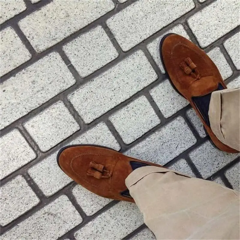 New Men Loafers Brown Cow Suede Solid Flats Round Toe Low-heeled Tassel Slip-on Fashion Business Casual Party Daily Men Shoes