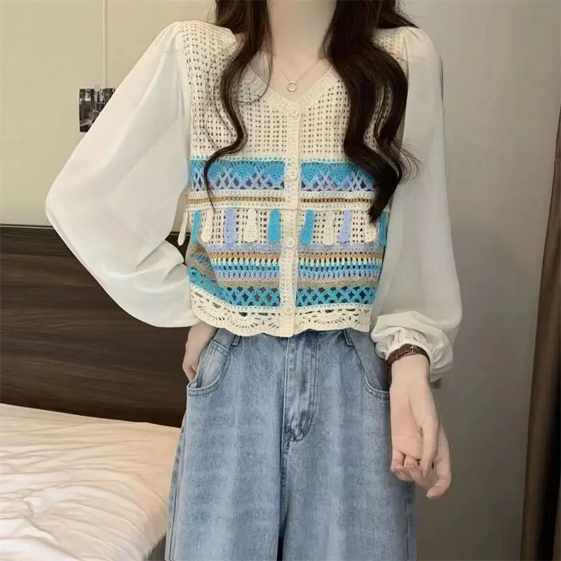 Bohemian Ethnic Knitwear Women's Chiffon Shirt with Bubble Sleeves, Short Hook and Flower Small Spliced Hollow Top