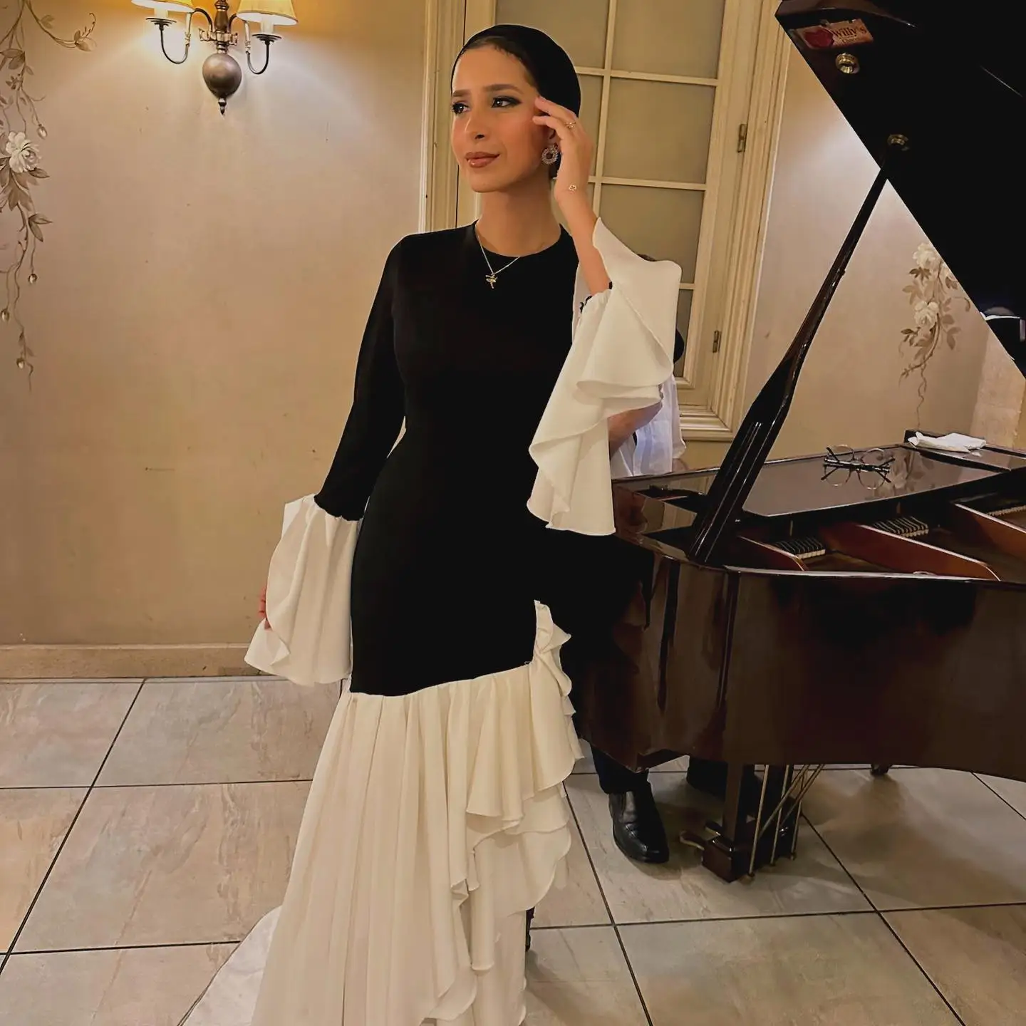 Adeli Elegant Black O-neck Prom Gown Women's White customized Long Sleeve Party Evening Dress Floor Length Formal Occasion Gowns image 2