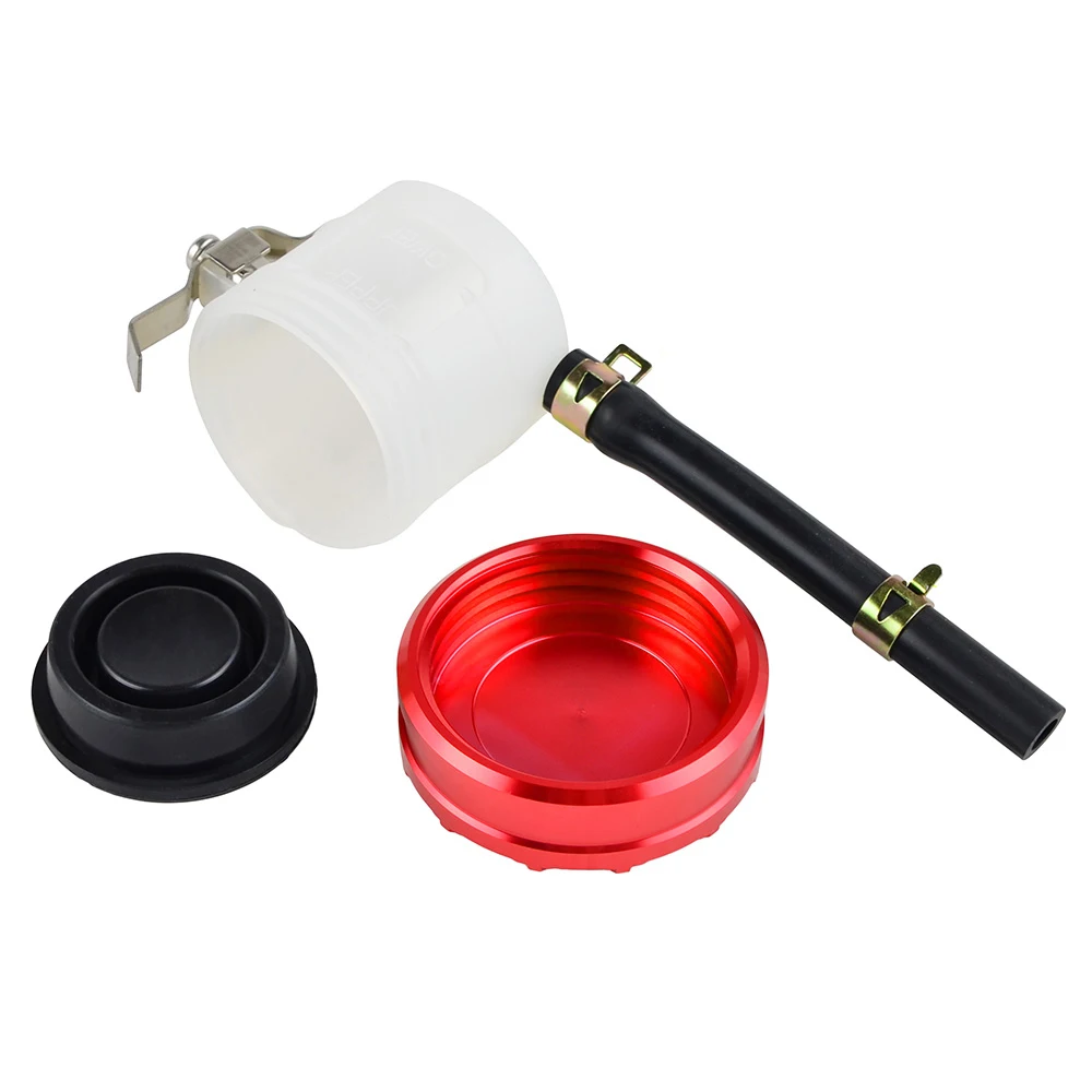 Front Brake Fluid Reservoir Tank Oil Cup for Triumph Daytona 675 2006-2017 Speed Triple Street Triple R Tiger 1050 Sprint 1050