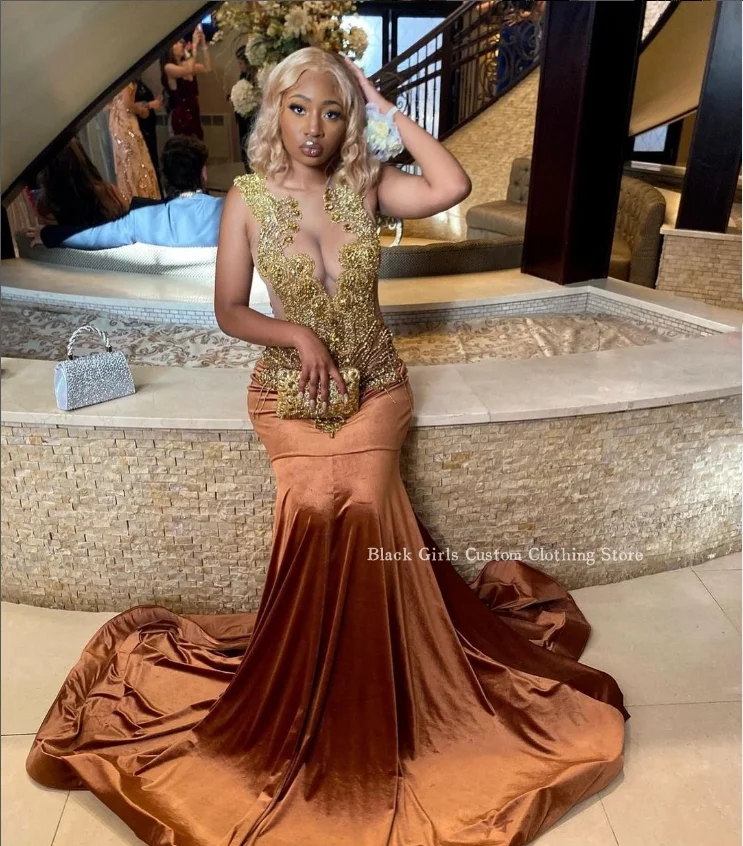 Gorgeous Brown Velvet Mermaid Prom Dress Sparkling Crystal Beaded Black Girls Party Celebrity Dresses فساتين للمناسبات الخاصة