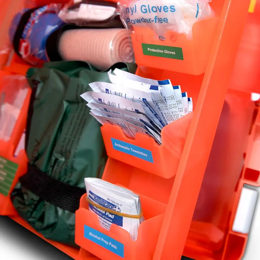 Kit di pronto soccorso, kit traumatico per 100 persone, 217 pezzi, conforme ANSI 2021, supera le standard OSHA, pronto per traumi AB2660, per workplac