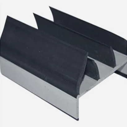 ห้องกระจกโค้งรับแสงแดด สวนฤดูหนาว วิลล่ากลางแจ้ง โครงสร้างกระจกและอลูมิเนียม