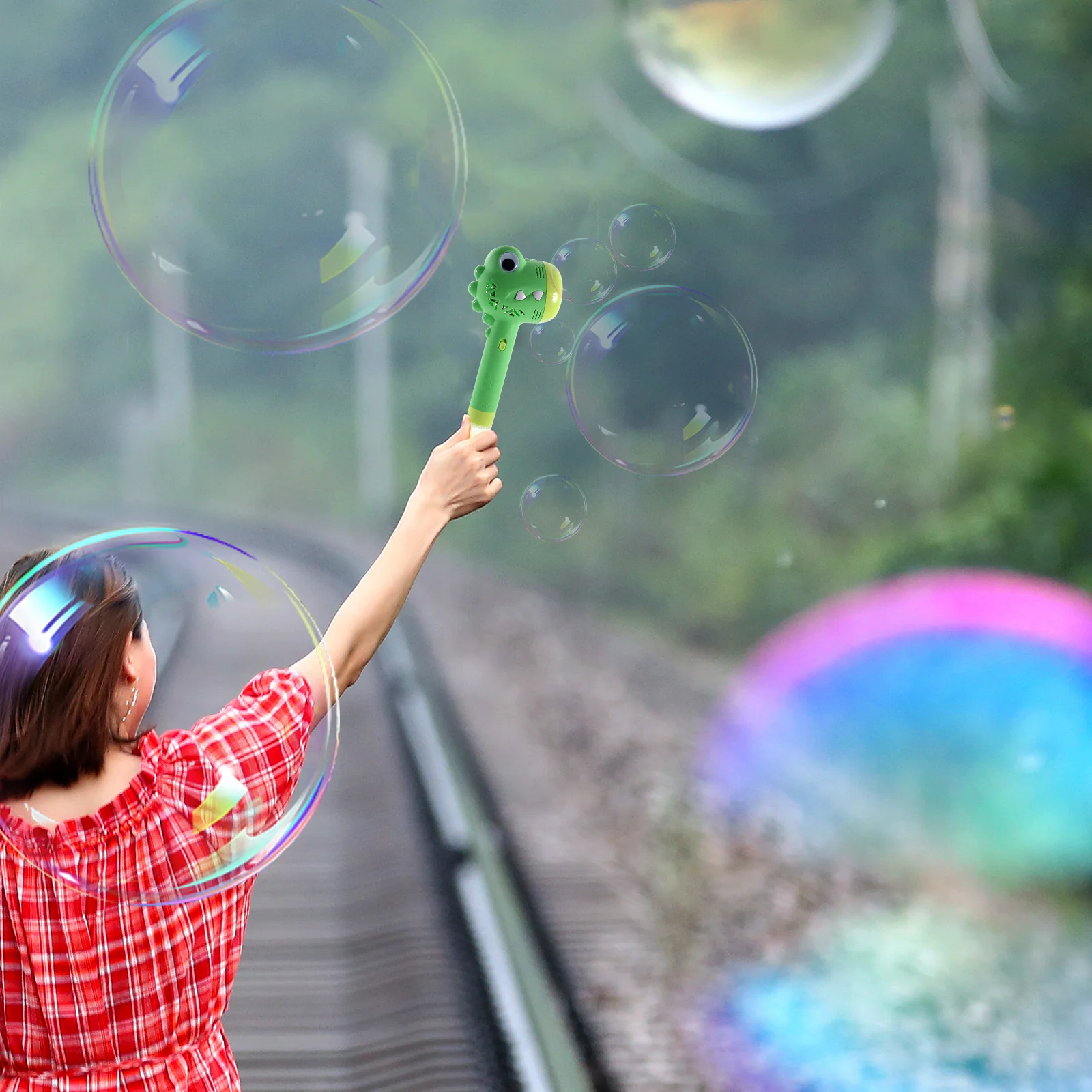 

Cartoon Electric Bubble Blower Toy Outdoor Kids Portable Machine Party Bath Carnival Wedding Easy Use