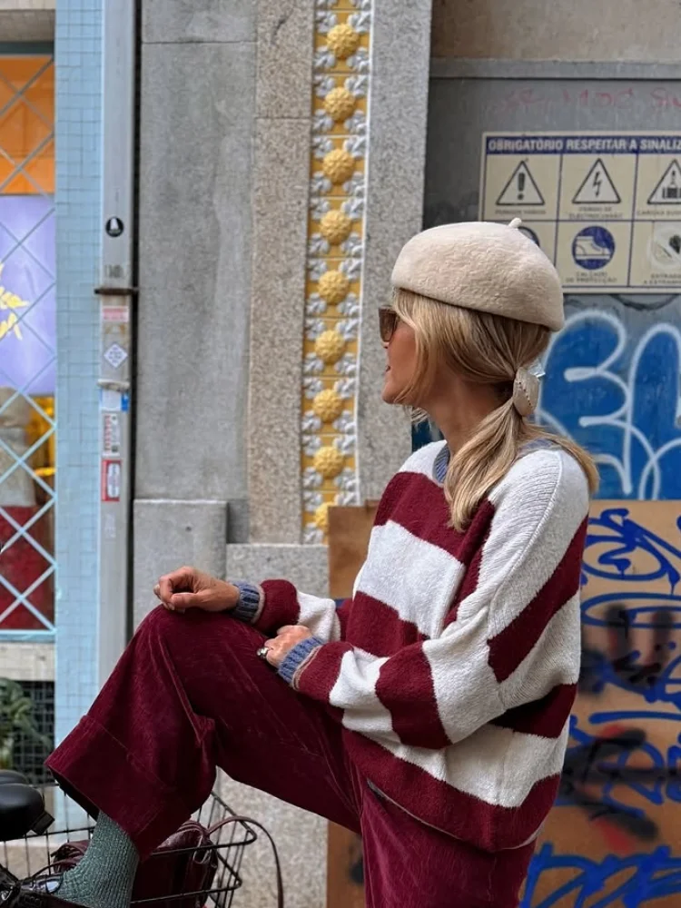 

Women Casual Striped Knitted Pullover Fashion Round Neck Dropped Shoulder Loose Sweater 2025 Lady Daily Commute Street Knitwear