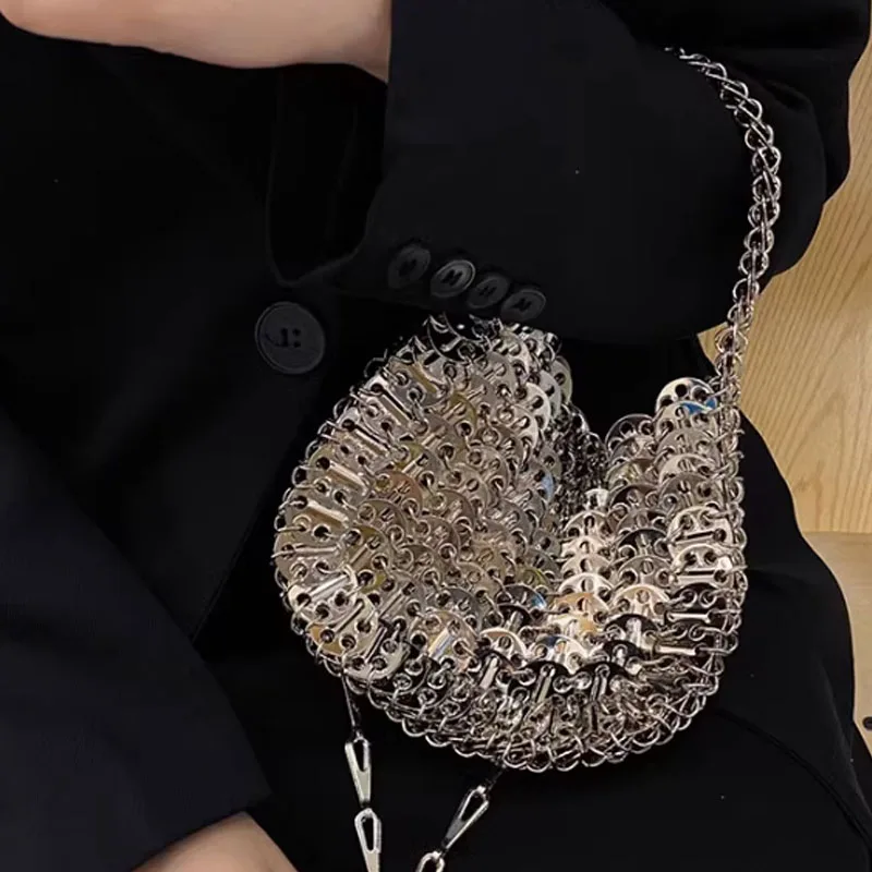 Luxury and shiny retro sequin women bag hand woven gold metal sheet handbag mobile phone bag