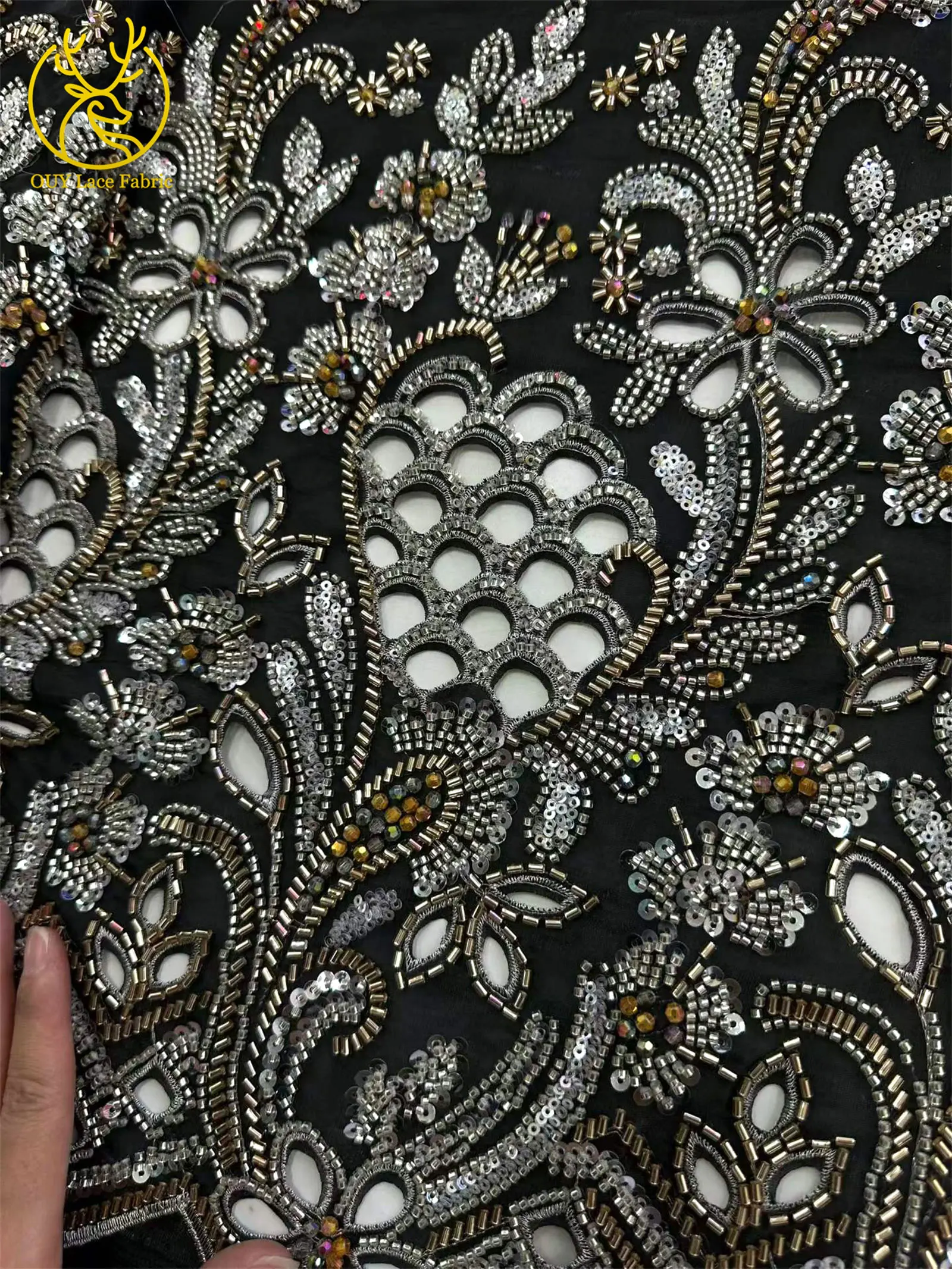 Neueste Afrikanische Schwer Verzierte Spitzenstoffe 5 Yards Nigerianische Schweizer Perlen-Pailletten-Spitze für Bräutigam-Kleider und Damenkleider zum Nähen – Detail 9
