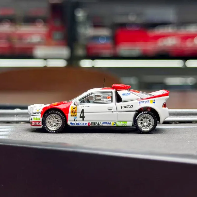 TARMAC WERKT 1/64 Ford RS2000 Rallye Catalonië Legering Motorvoertuig Speelgoed spuitgieten Metalen Model Collectie Jongen Kerstcadeaus