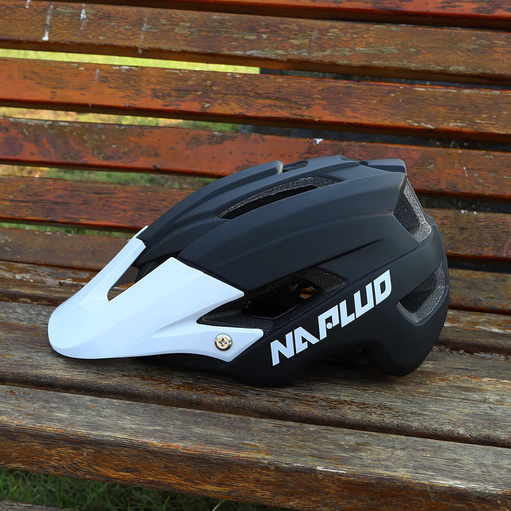 Outdoor DH MTB Mountainbike Crosscountry Fietshelm Heren Licht CE CPSC Veiligheidshelm Mountainbikehelm Lichtgewicht