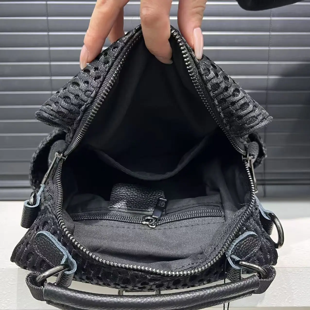 Mesh Panel Multi-Zipper Backpack Large Capacity Convertible Shoulder Bag Breathable Spacious Daypack Versatile Casual Travel Bag