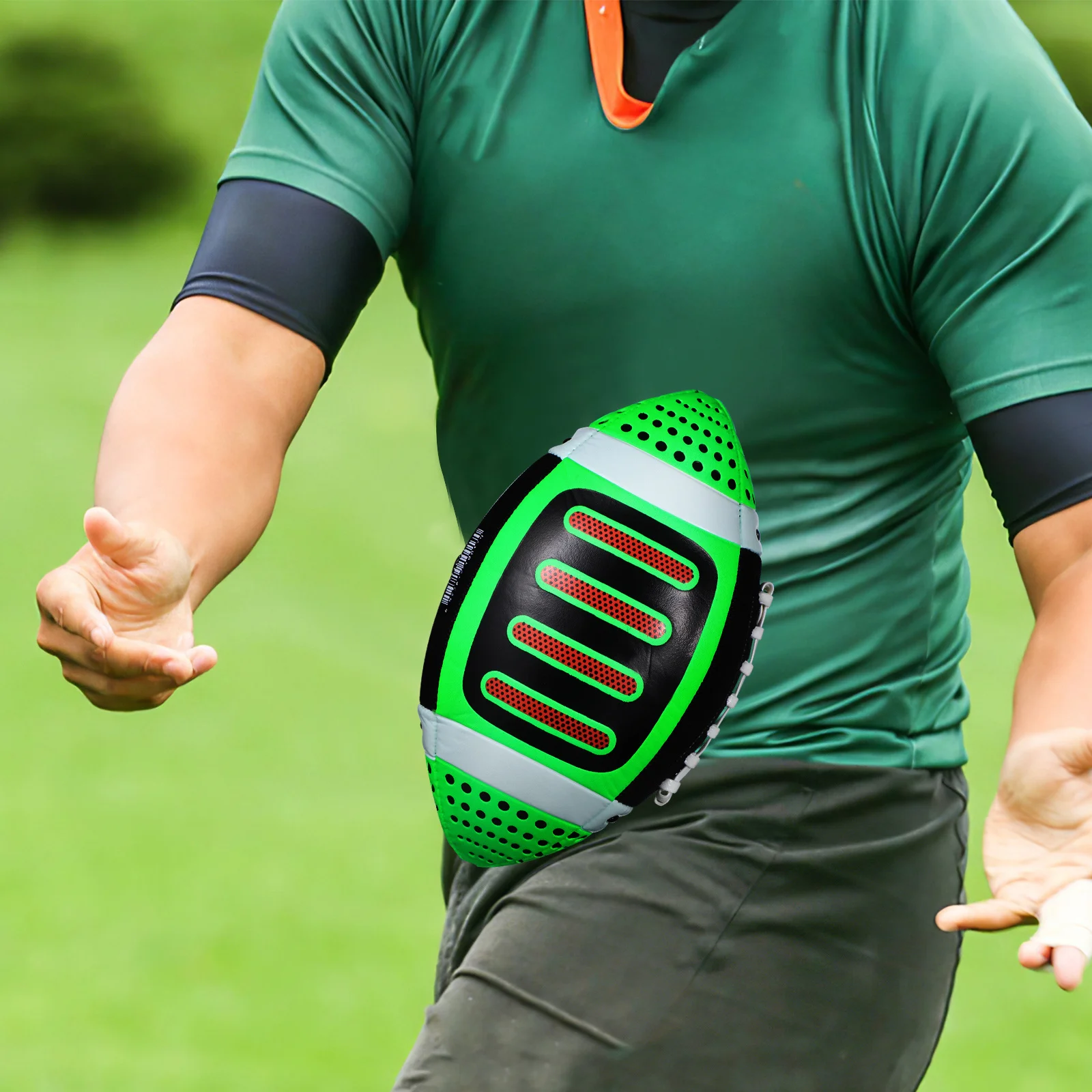 

Youth Football with Exquisite Craftsmanship Durable and Sturdy for High Loads of Practice Suitable for All Venues