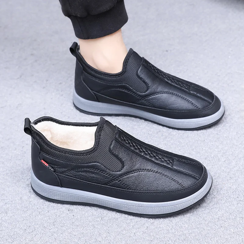 2024 New Winter Men's Velvet Cotton Shoes Waterproof Non-Slip Leather Dad Shoes Soft Sole Casual Shoes