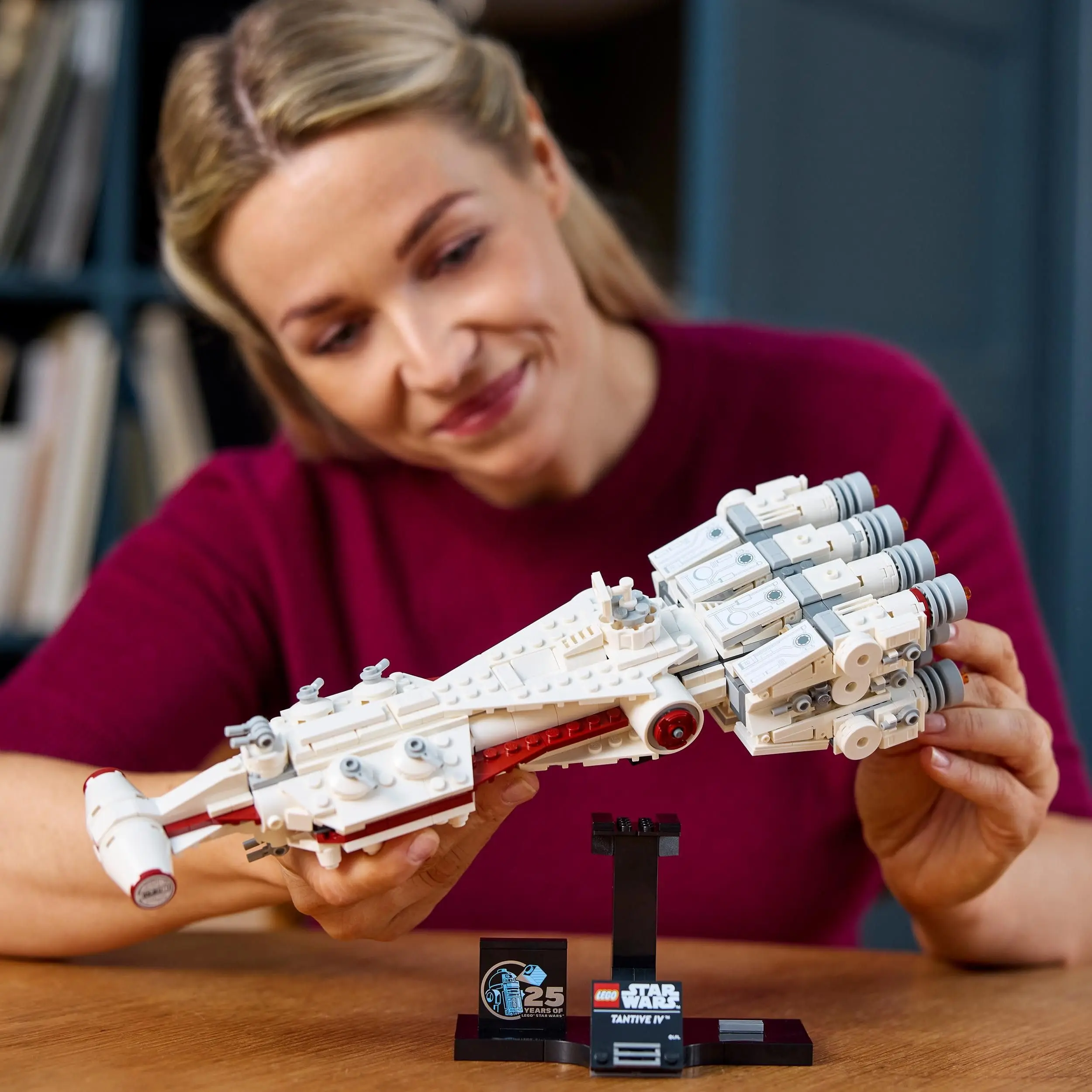 LEGO Star Wars: Tantive IV, Star Ship A New Hope to Build and Collect for Adults, Legendary Star Fighter, Grandiose 75376