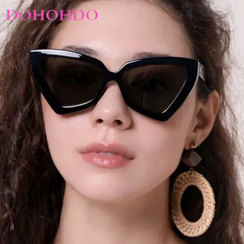 

Triangle Frame Rivets Decoration Cat Eye Sunglasses Women Men Classic Brand Designer Outdoors Travel Shade Sun Glasses UV400