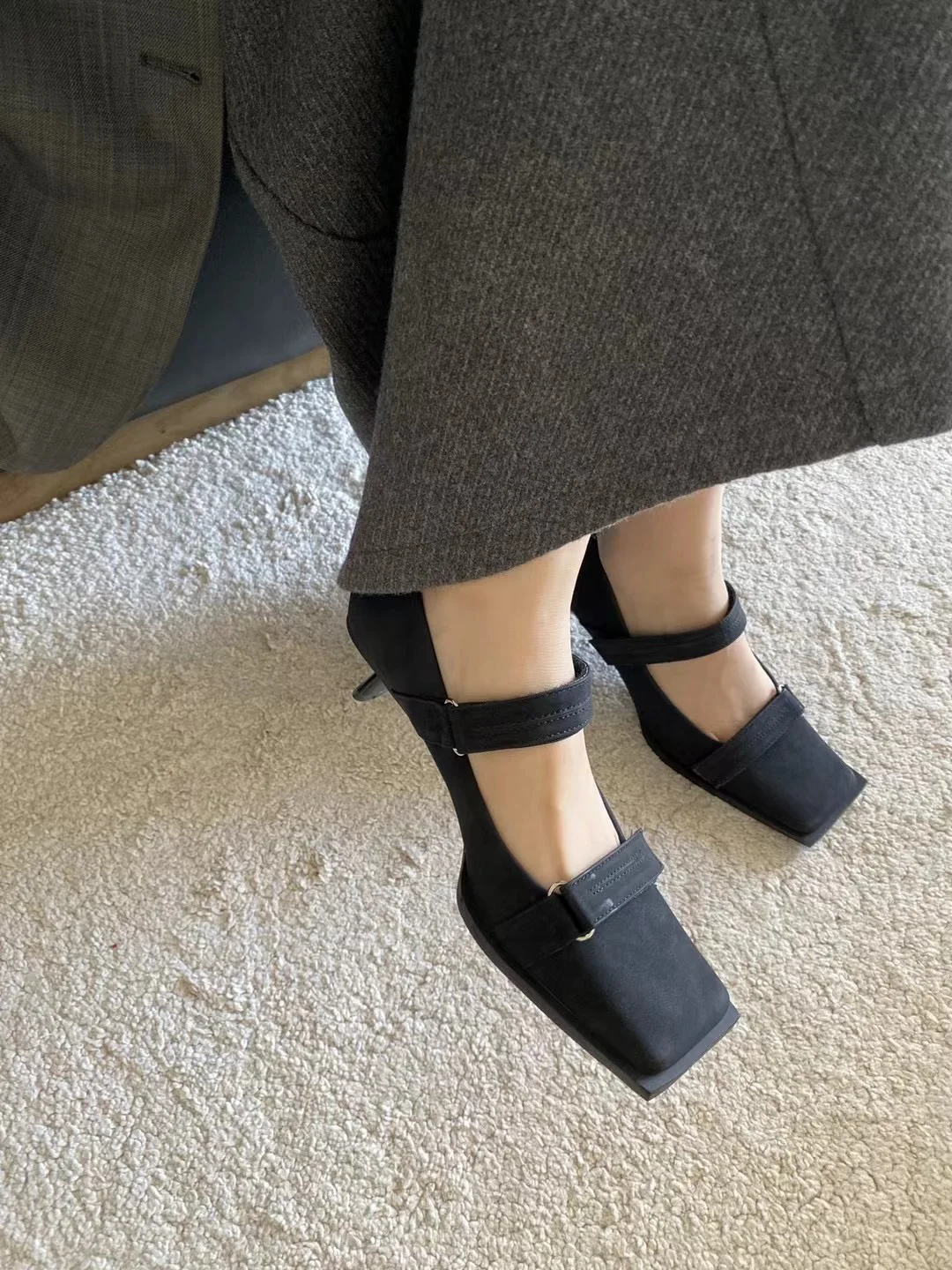 Square Toe Women Pumps Silver Black Fashion Dress Shoes Thin Mid Heels Cross Bandage Sexy Office Pumps Elegant Dress Shoes Woman