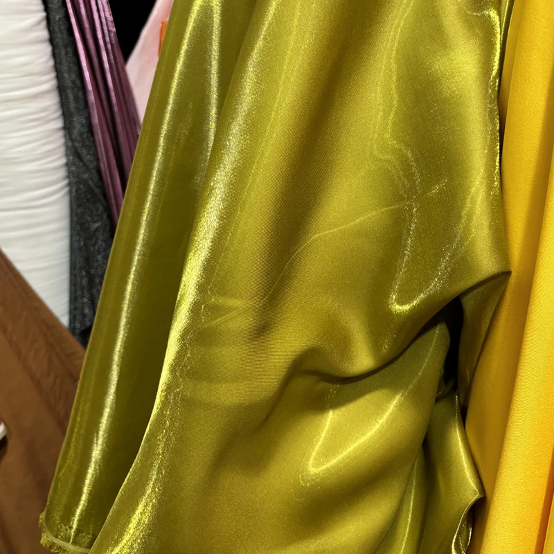 Hunter Green Luxury Glossy Metallic Liquid Satin Fabric Galaxy Water Gloss Satin Fabric for Dress Suit Clothing Designer Materia