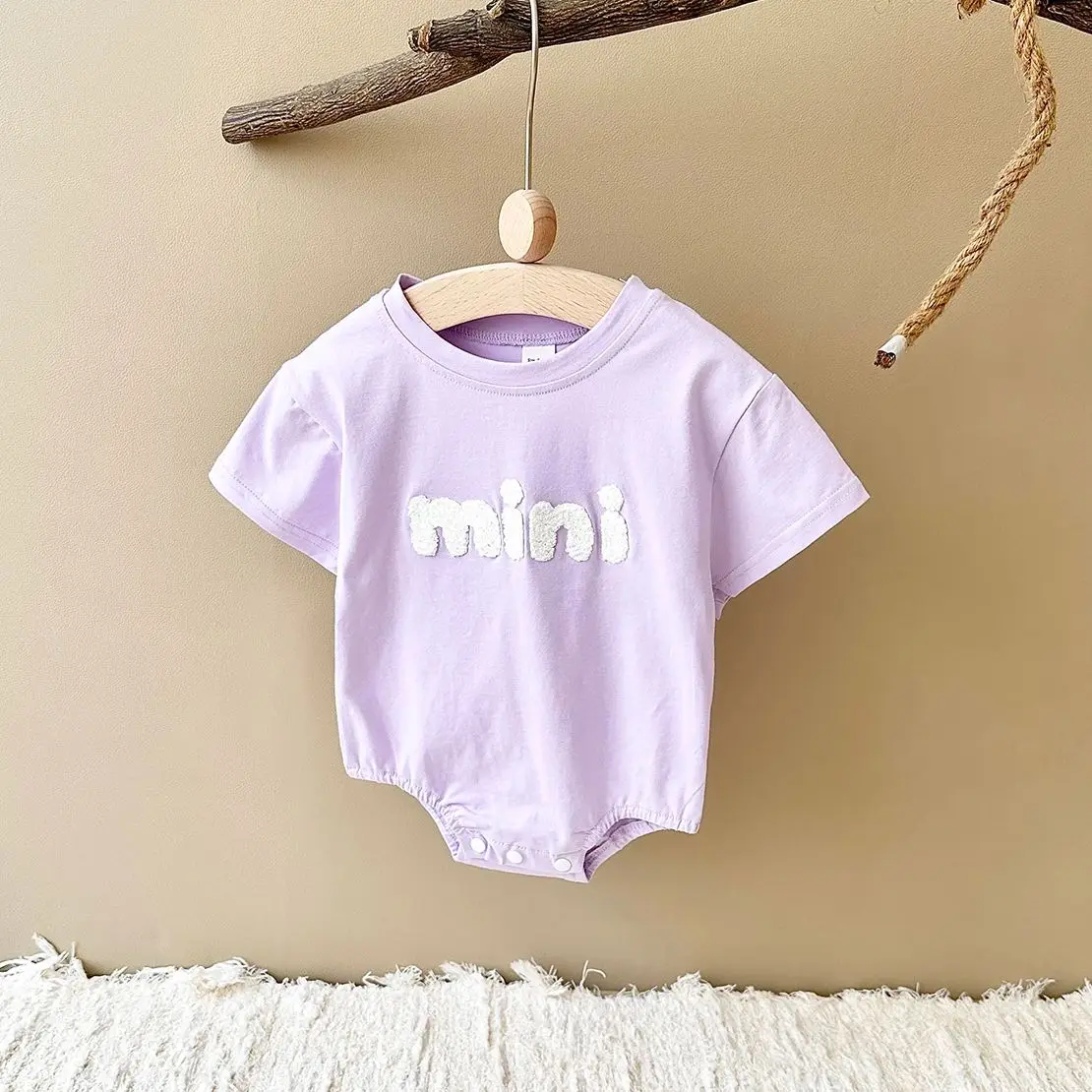 0-18M Newborn Baby Summer Triangle Rompers Boys Girls Bodysuit Cotton Romper Plush Letter Mini Short Sleeve Infant Clothing