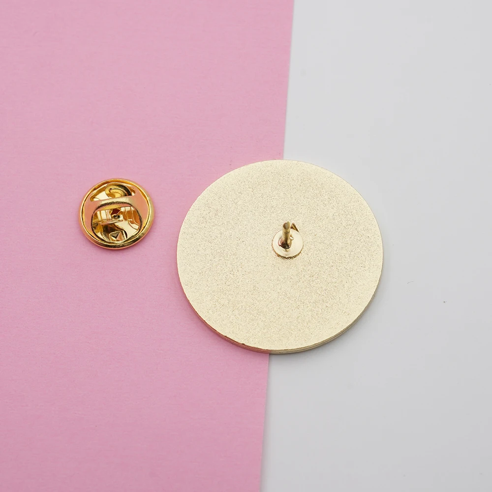 Miniature Electronic Character Game Console Enamel Pin Pet Egg Brooch Tamagotchi Fans Gift Accessories view 2