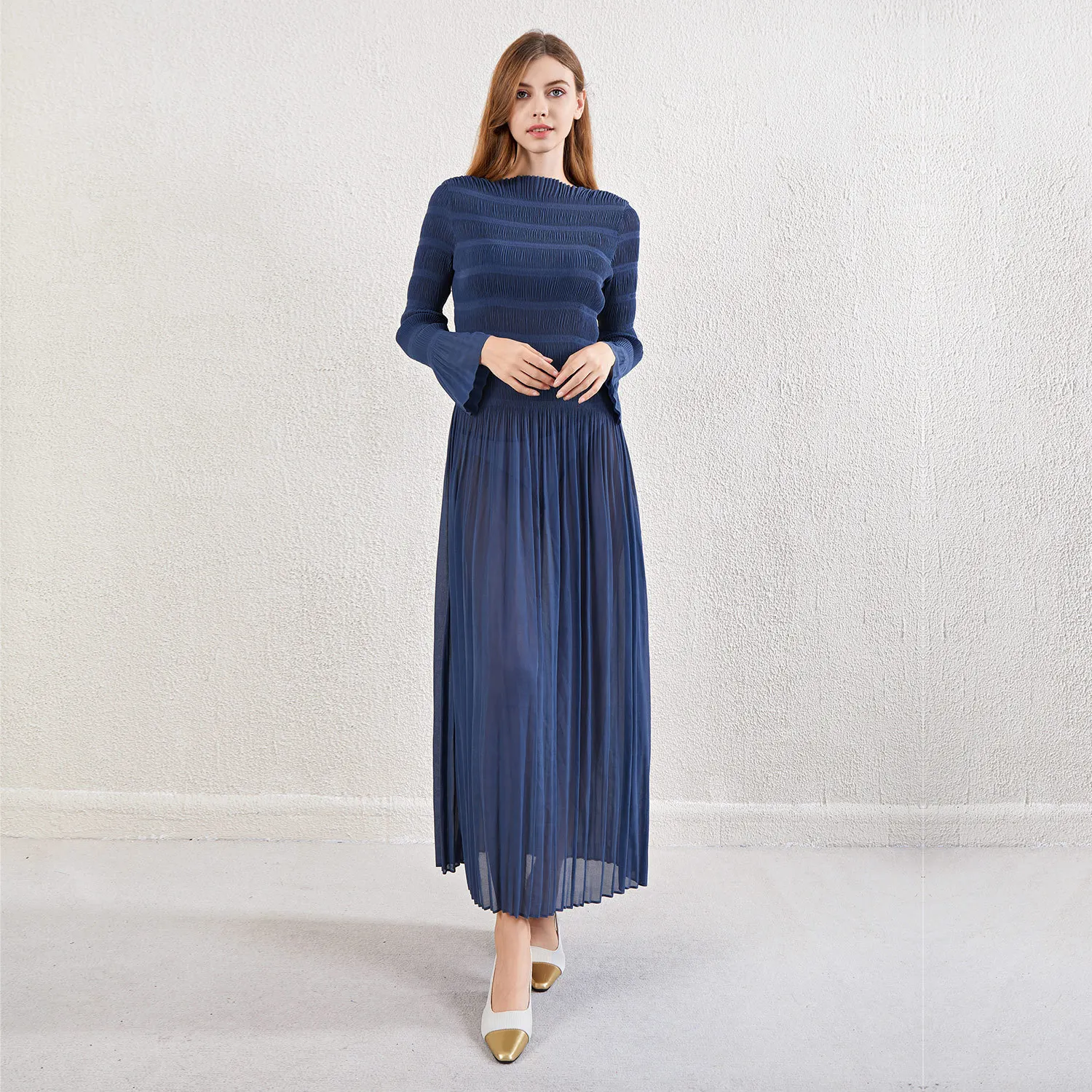 

Miyake Women's Long-sleeved Dress Women's 2024 Autumn New Slim-fitting Round Neck Elegant Temperament A-word Long Dress Chiffon