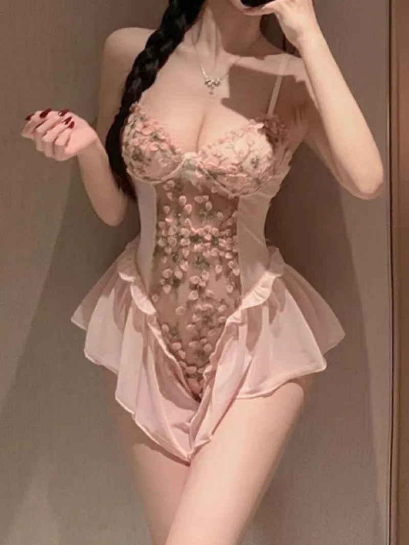 Pure Desire V Flower Open Crotch Lace Jumpsuit Queen Sexy Women Rompers Clothing Body Suits Pink Sweet Tank Tops 2024 New 4SK9