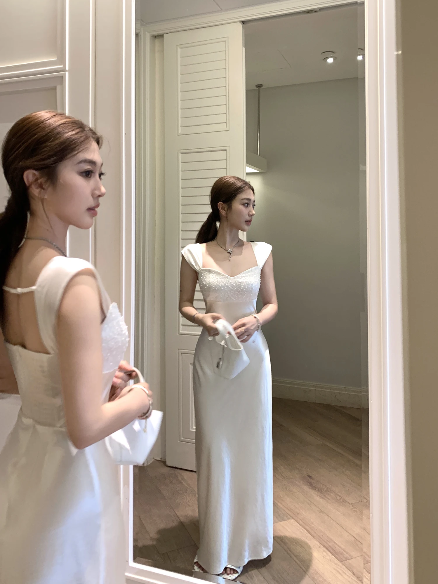 

Шелковое платье EEONE22000am Zhou Svel с вышивкой бисером и атласной поверхностью, подчеркивающее талию, для женщин