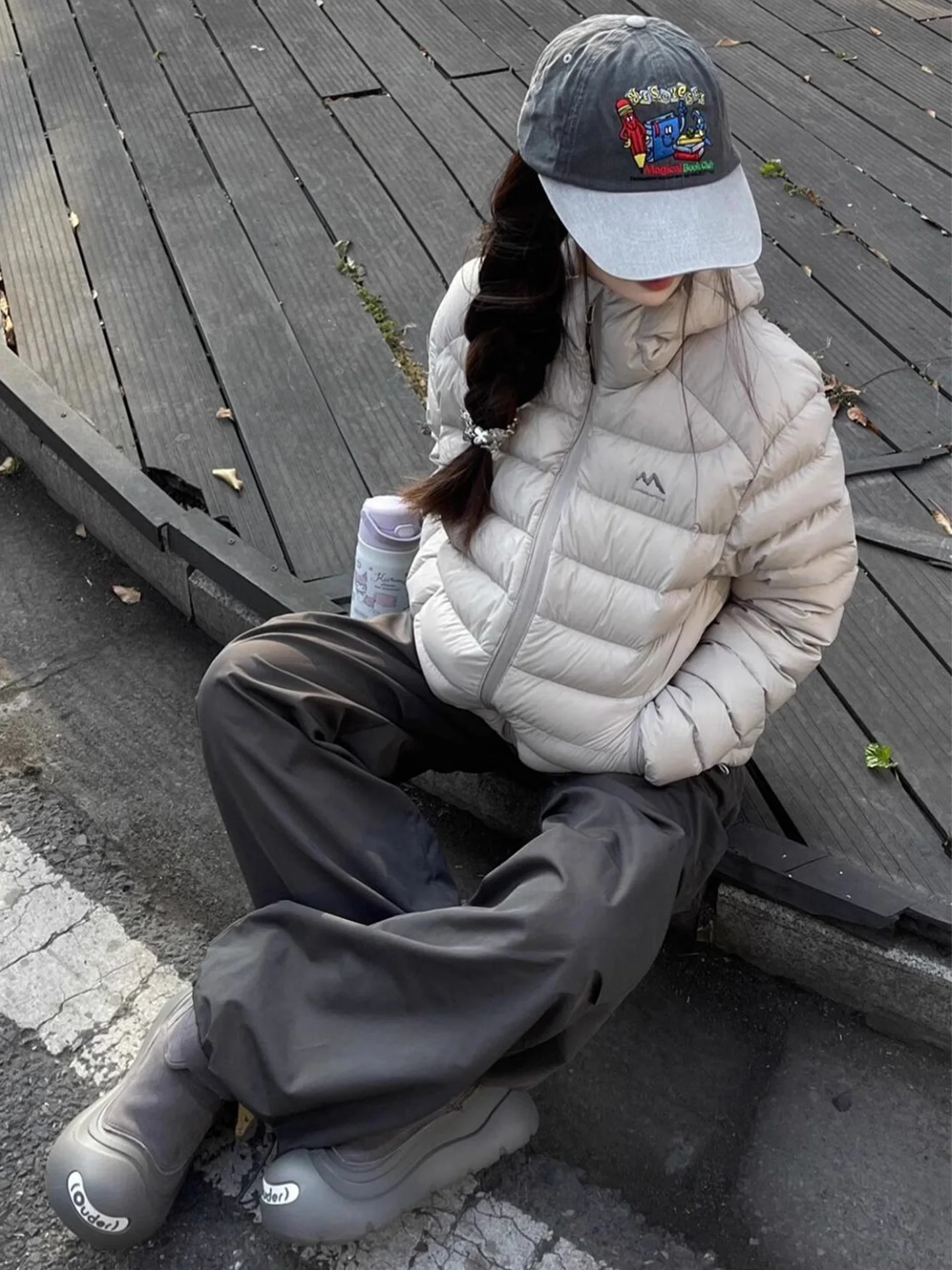 

Женское зимнее теплое пальто корейского Sle с капюшоном Thiened down Cotton Jaet, легкое теплое пальто Tag Vista Brand Commute Sle Loose...