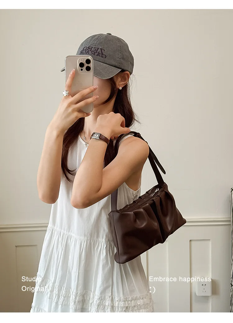 Ladies Matte PU Leather Handbag Pleated Ruched Trapezoid Cloud Bag Minimalist French Style Underarm Shoulder Purse Daily